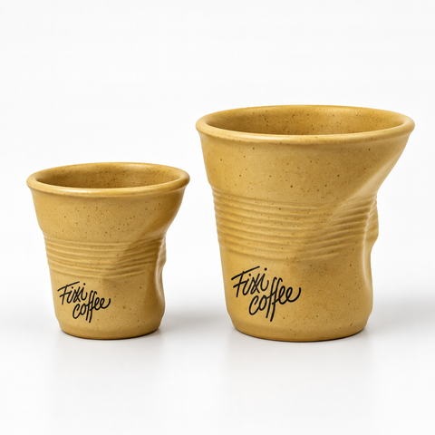 Pomačkaný hrnek Fixi Coffee